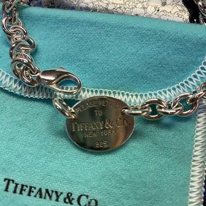 Tiffany & Co. oval chain necklace